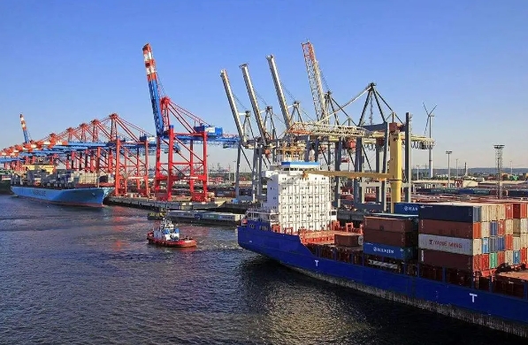 日本國際物流行業(yè)以其高效、快捷和安全的服務(wù)贏得了廣泛贊譽